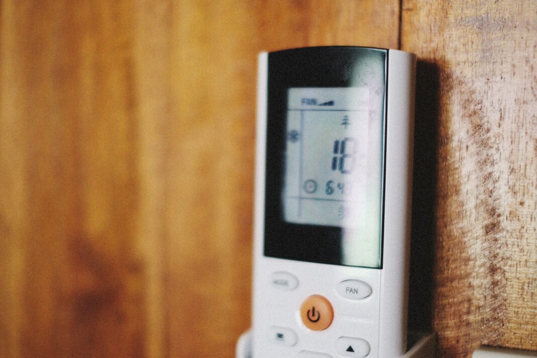 Come funziona un termostato? Guida pratica e consigli per risparmiare in casa