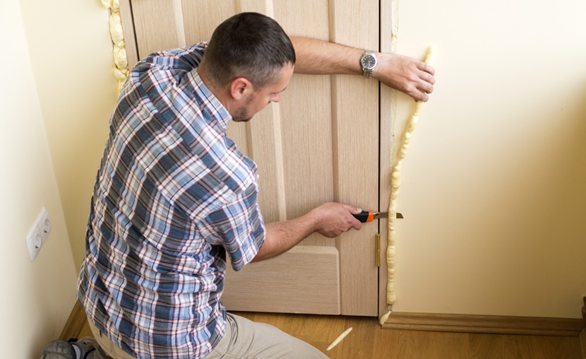 Come isolare termicamente la porta d'ingresso? Guida ai materiali e ai metodi